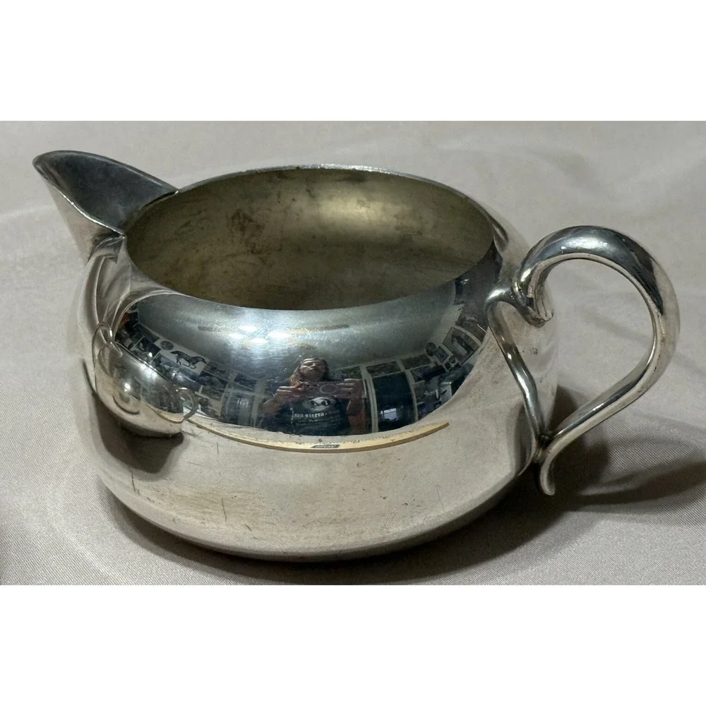 Silver Plated ‎ Sugar Bowl With Top And Creamer Vintage